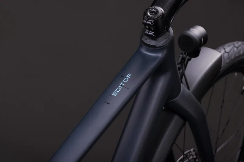 Cube Editor Pro FE Hybrid Bike in Night and Chrome-2