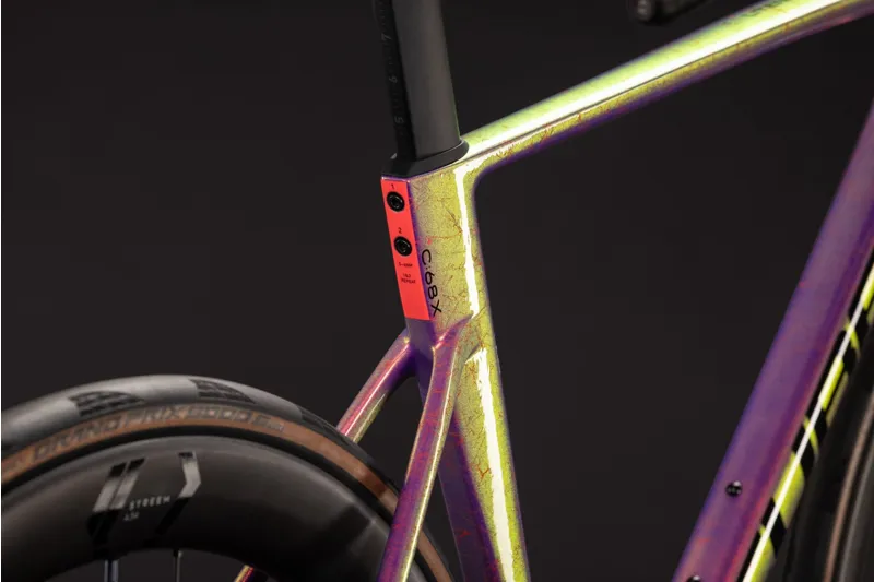 Cube Litening Air C:68X SLT Road Bike in Beamfibre and Black-4