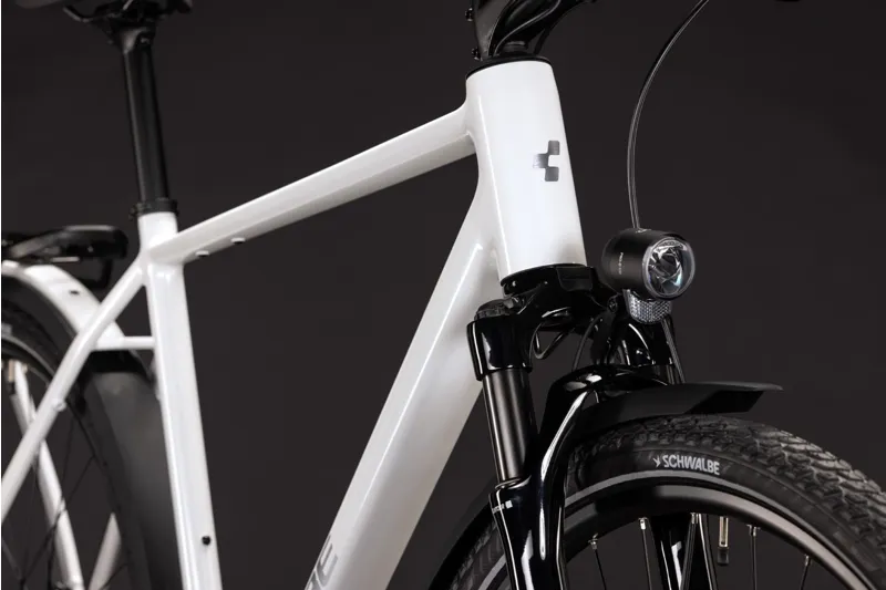 Cube Kathmandu Pro Hybrid Bike in Metallicwhite and Chrome-3