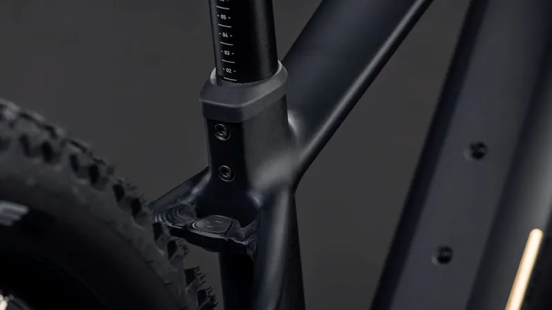 Cube Reaction Hybrid Pro 800 Electric Mountain Bike in Blackline-2