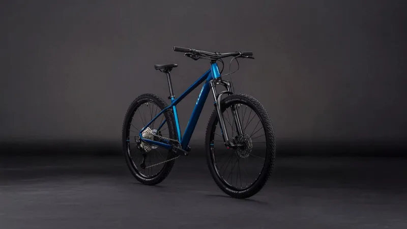Cube Attention Pro Mountain Bike in Electricblue and Blue-6
