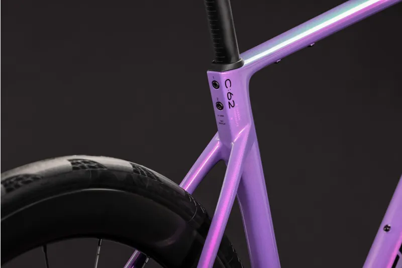 Cube Attain C:62 SLT Road Bike in Cosmicpurple and Black-1