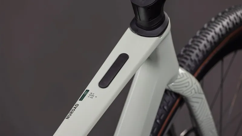 Cube Nuroad C:62 SLX Gravel Bike in Reedbeige and Chrome-1