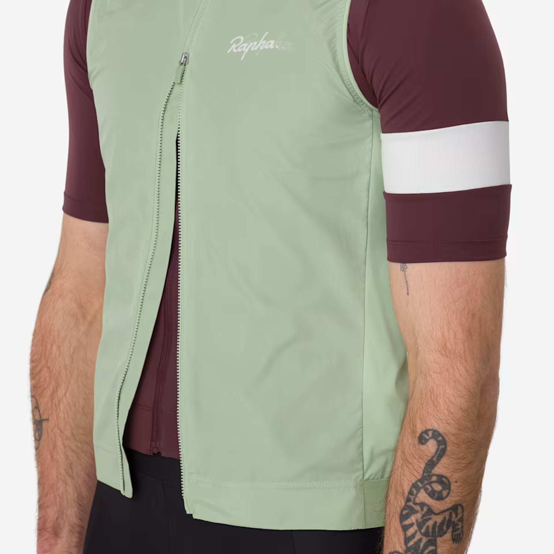 Rapha Men's Core Gilet in Reseda and White