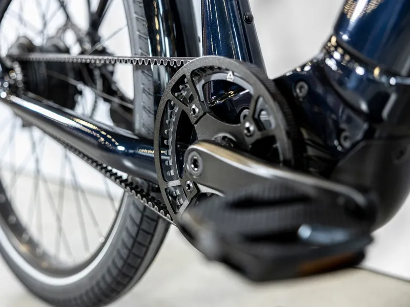 TREK Allant+ 9 625Wh Electric Hybrid Bike in Deep Dark Blue-3