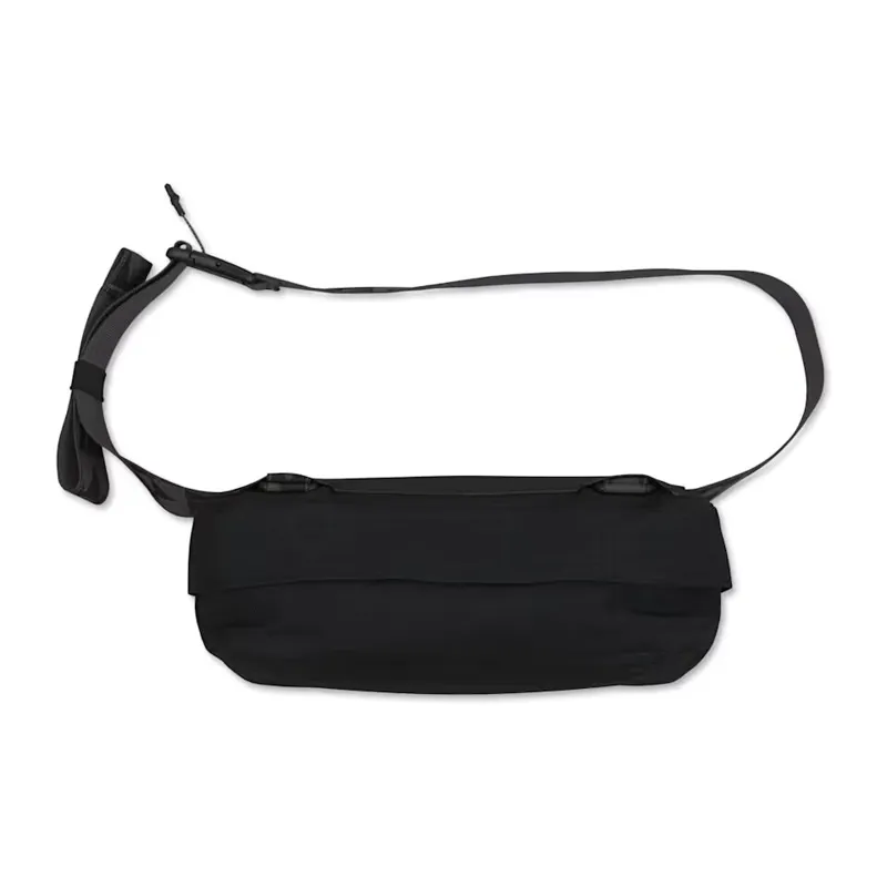 Rapha Explore Bar Bag in Black-2