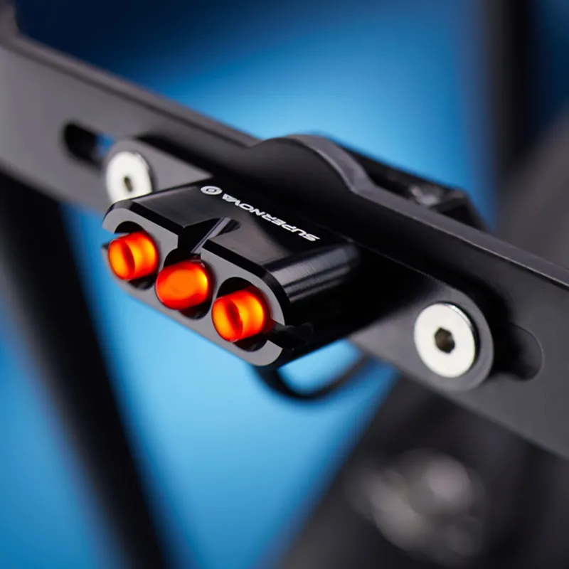 Benno Bikes 46er CX Step-Thru 500Wh Electric Cargo Bike in Anthracite Grey-11