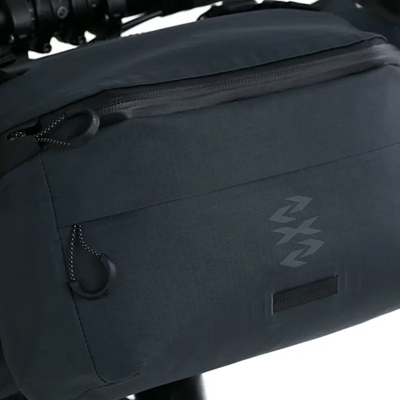 Rapha Explore Handlebar Accessory Pack in vulcan and Asphalt - 4.5L-6