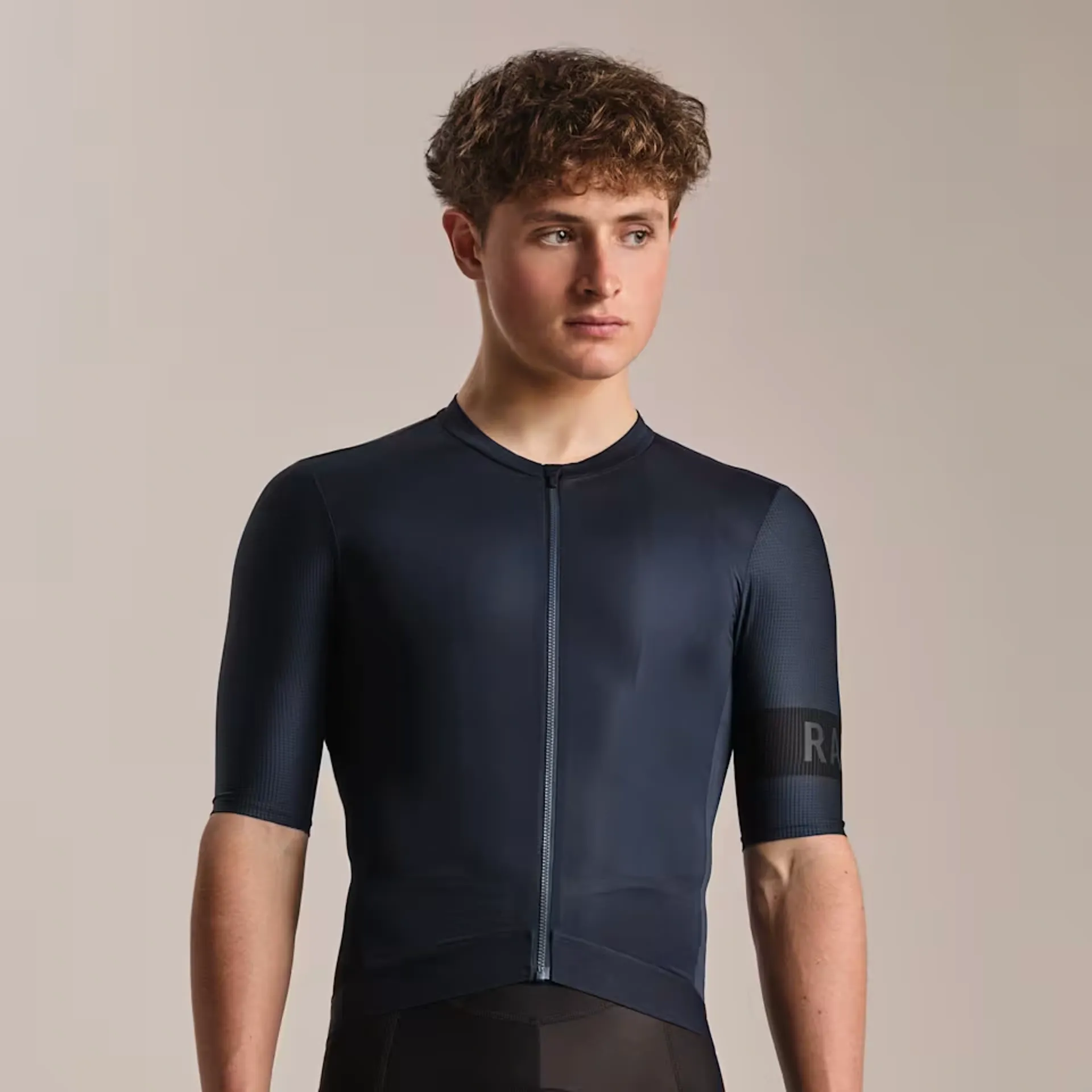 Rapha Men's Pro Team Jersey II in Carbon and Black