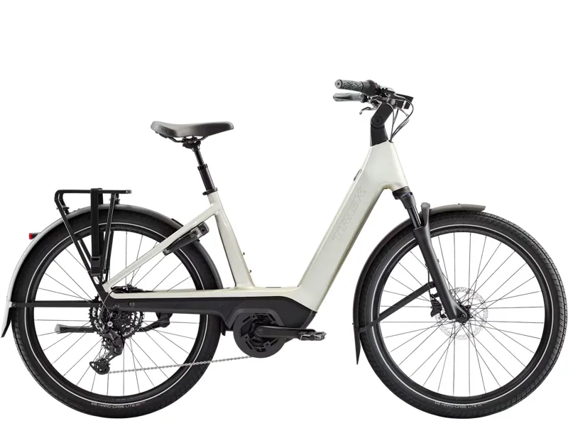 TREK Charter+ 4 R9 Lowstep 800Wh Electric Hybrid Bike in Lunar Silver
