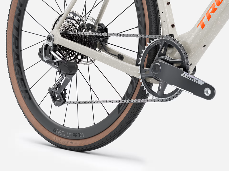 TREK Checkmate SLR 7 AXS Gravel Bike in Era White and Buff Beige-1