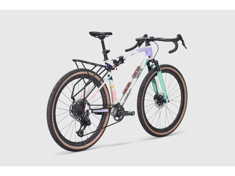 TREK CheckOUT SL 7 AXS Gravel Bike in Era White and Blue Sage-3
