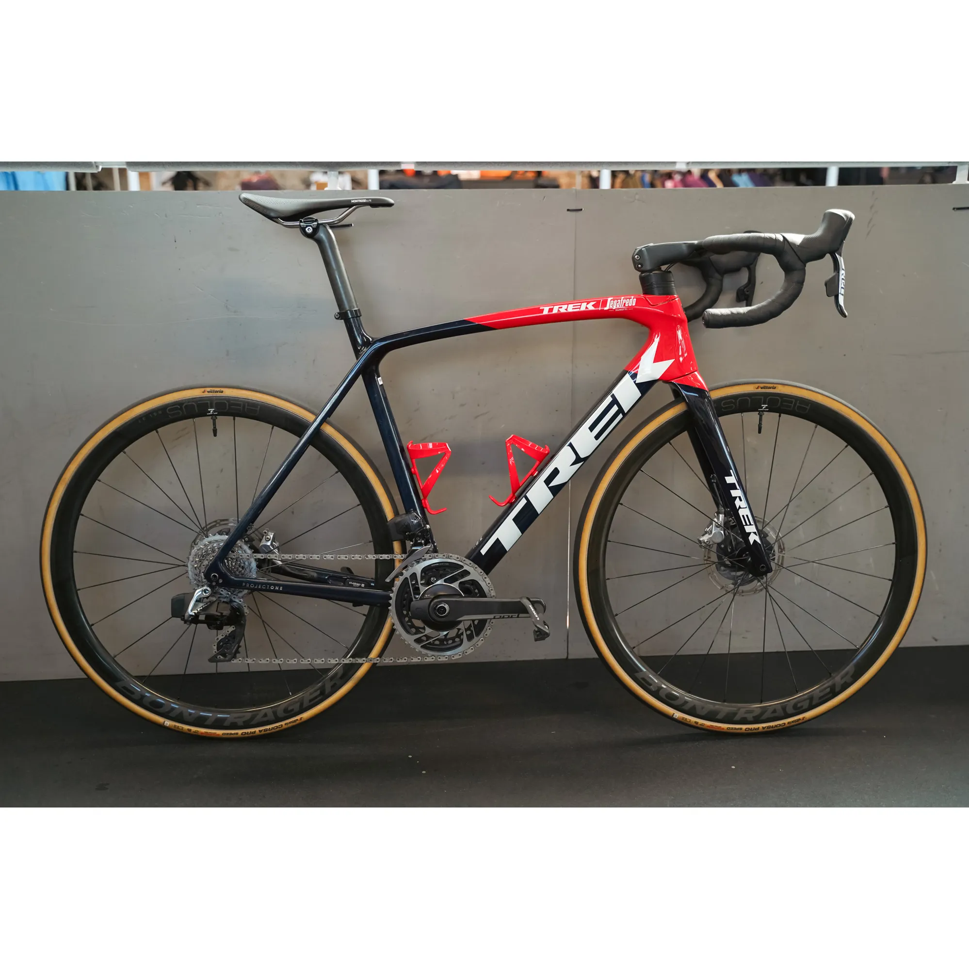 trek bicycle weight Verve 3 Gen 5, Matte Black / Large This unisex bike is suitable for riders of all levels Dual Sport 2 Gen 5