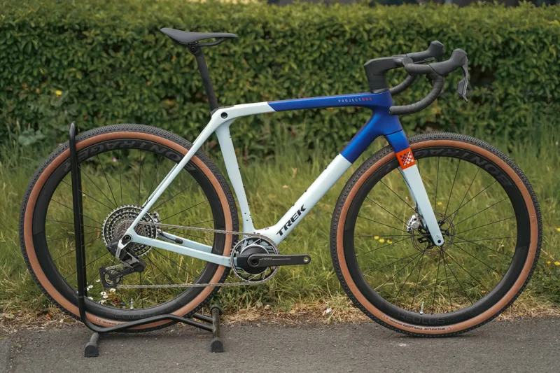EX-DEMO TREK Checkmate SLR 9 AXS Gravel Bike in Matte Hex Blue and Plasma Grey - Medium/Large