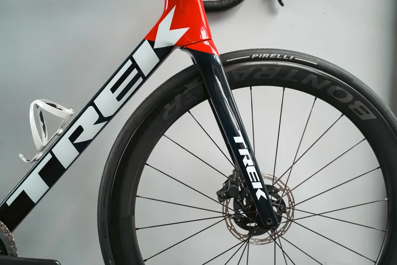 EX DEMO TREK Emonda SLR Road Bike in Silver and Red - 58cm-5