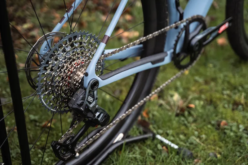 USED - Cube Nuroad C:62 EX Gravel Bike in Pigeonblue and Art - Size Large-10