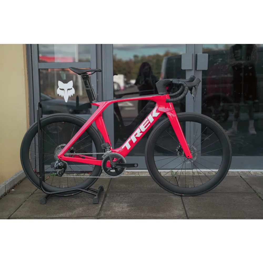Team Cycles Trek USED TREK Madone SLR 6 AXS Gen 7 Road Bike in Viper Red - SIZE 56 | Interest FREE Finance & Online Refund Policy.