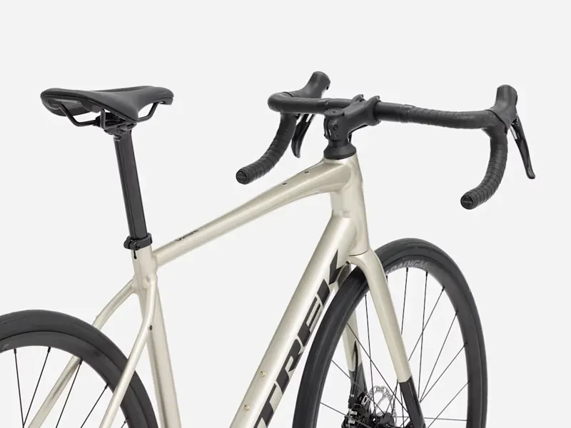 TREK Domane AL 2 Gen 4 Road Bike in Supernova-1