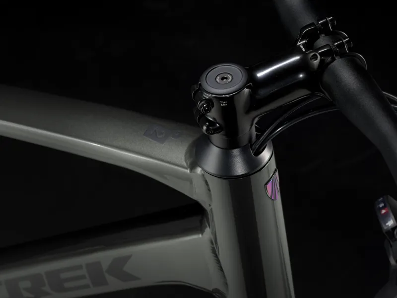 TREK Dual Sport 2 Gen 5 Hybrid Bike in Lithium Grey-8