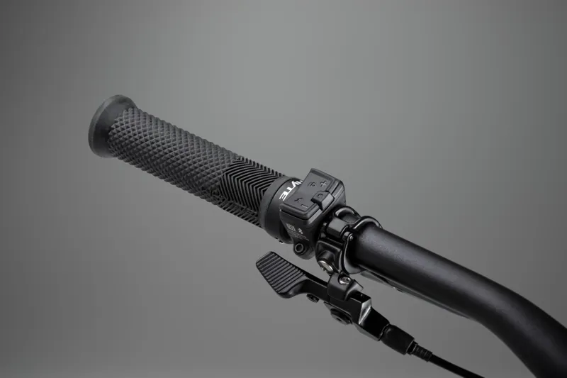 Whyte Bikes E-Lyte 150 RSX Full Suspension Electric Mountain Bike in Silver with UD Carbon-8