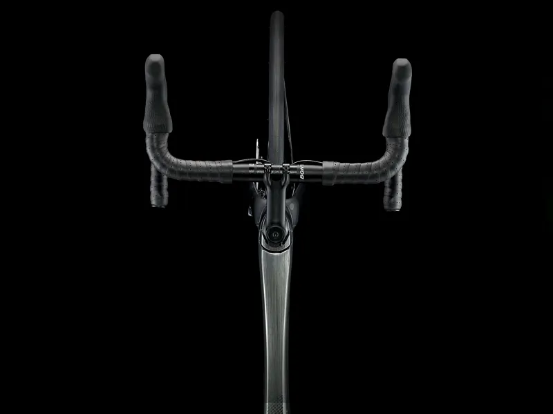 TREK Emonda SL 6 Disc Road Bike in Lithium Grey and Brushed Chrome-7