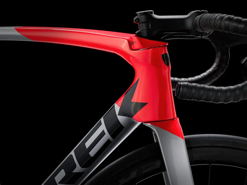 TREK Emonda SL 6 Pro Di2 Road Bike in Quicksilver and Red-3