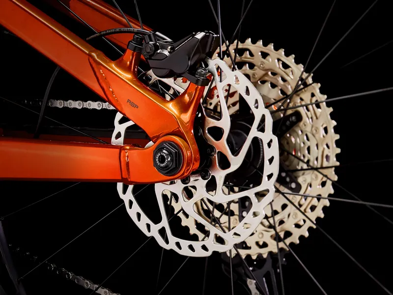  TREK Slash 7 Full Suspension Mountain Bike in Lava Red-3