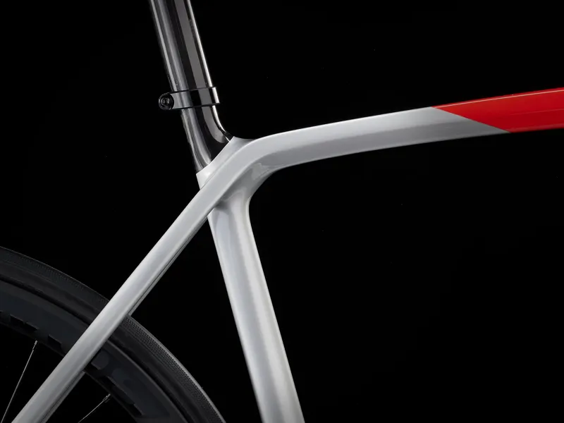 TREK Emonda SL 6 Pro Di2 Road Bike in Quicksilver and Red-4