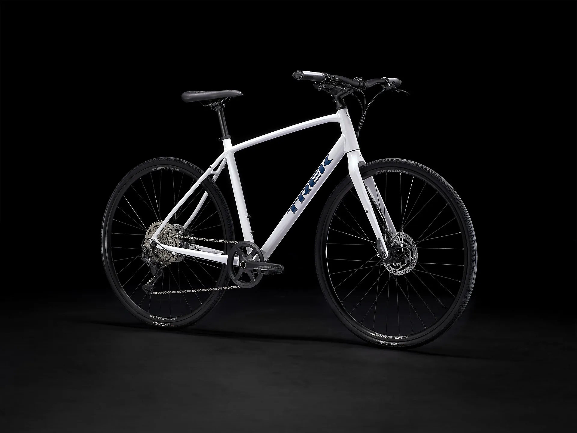 TREK FX 3 Disc Hybrid Bike in Crystal White