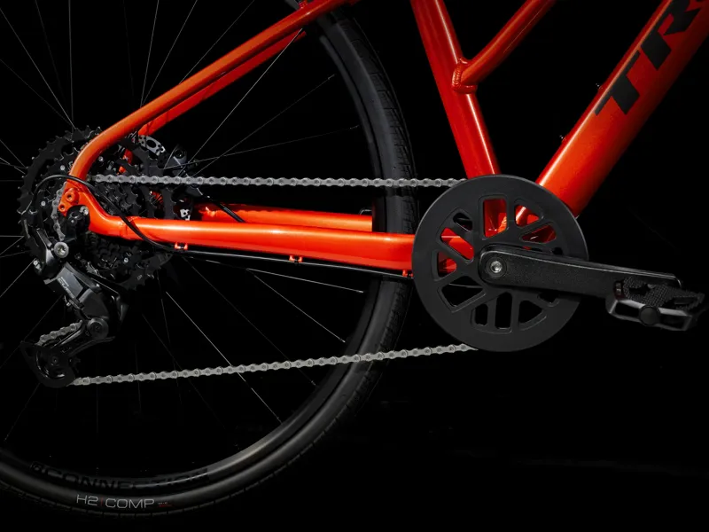 TREK FX 2 Stagger Gen 4 Hybrid Bike in Lava-5