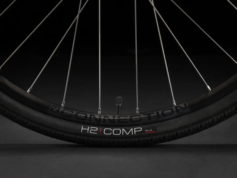 TREK FX 2 Stagger Gen 4 Hybrid Bike in Lava-7