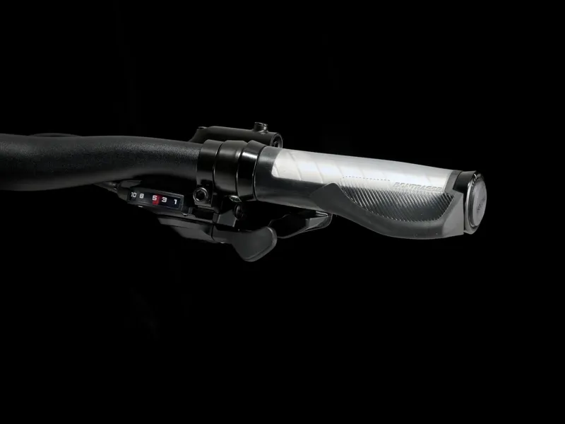 TREK FX 3 Hybrid Bike in Galactic Grey-2