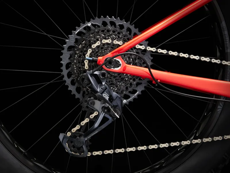 TREK Farley 9.6 Fat Bike in Lava-2