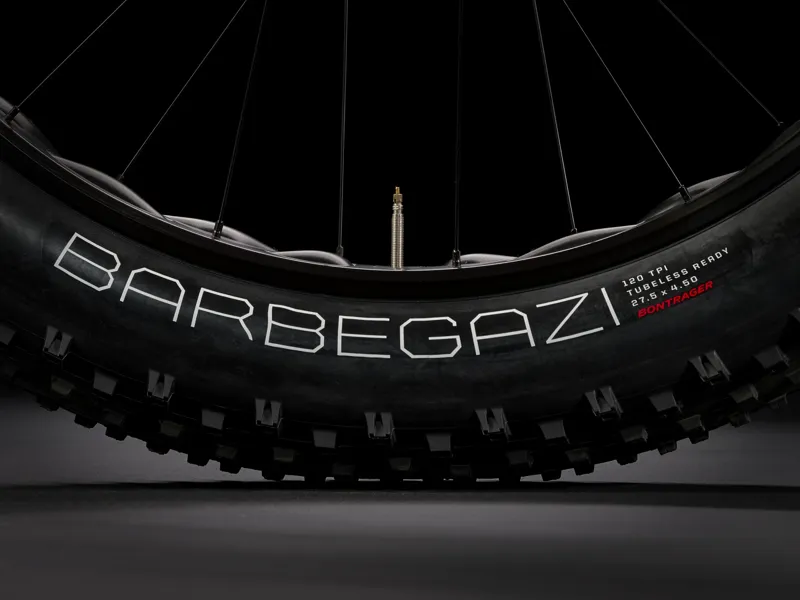 TREK Farley 9.6 Fat Bike in Lava-4