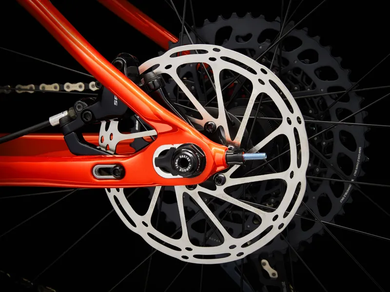 TREK Farley 9.6 Fat Bike in Lava-7