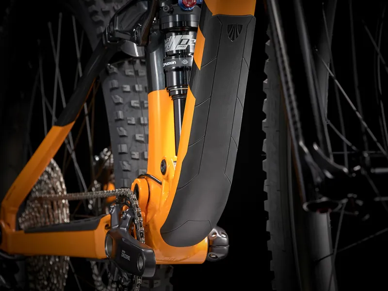 TREK Fuel EX 5 Gen 5 Full Suspension Mountain Bike in Lithium Grey and Marigold-4