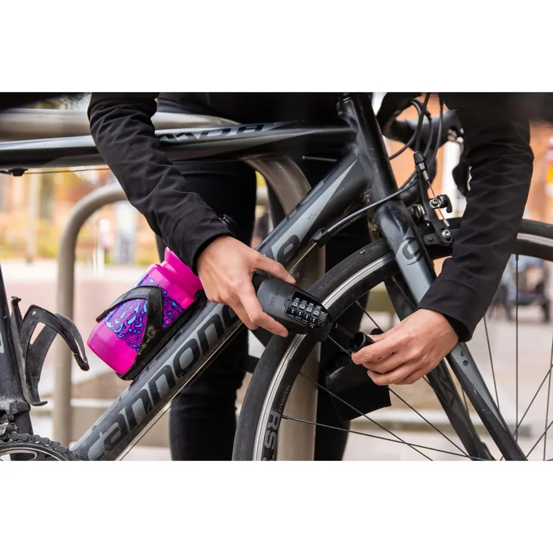 Hiplok Spin Wearable Chain in Black-2