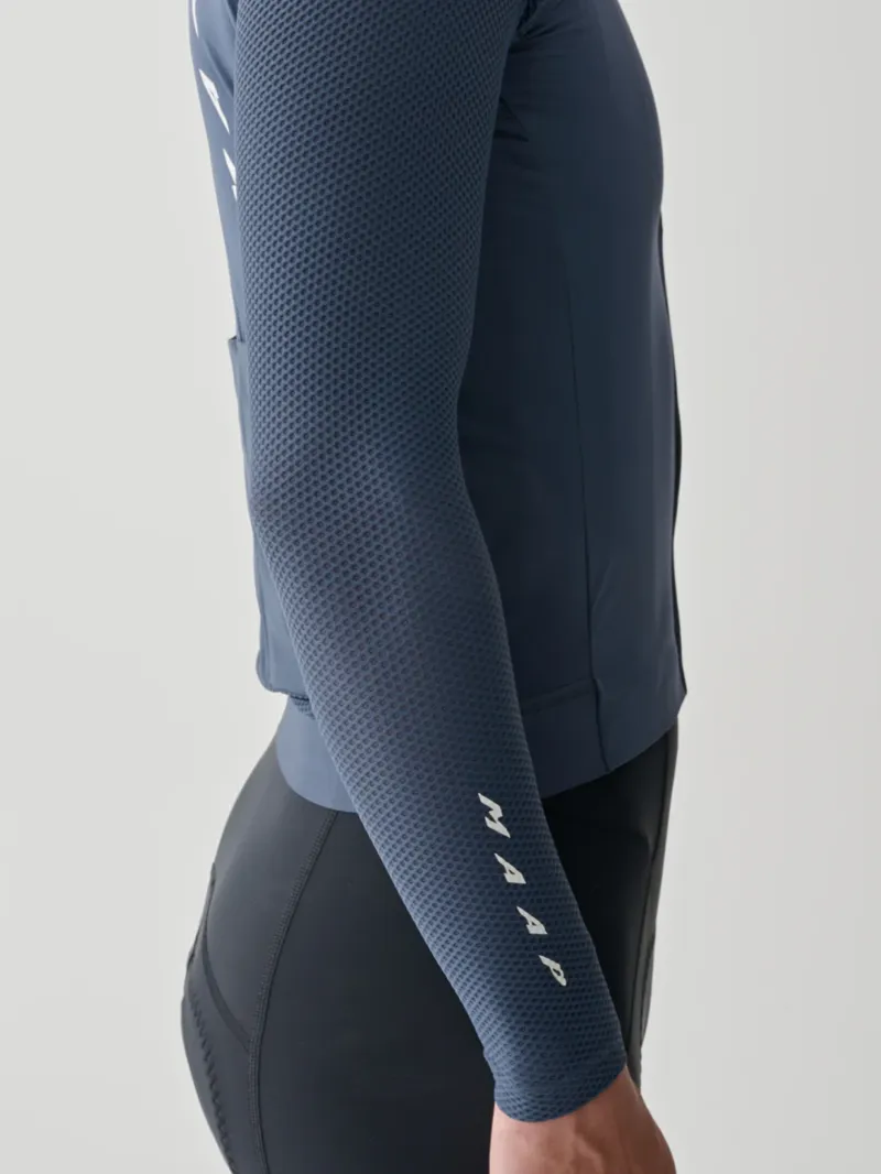 MAAP Evade Pro Base LS Jersey 2.0 in Midnight-4
