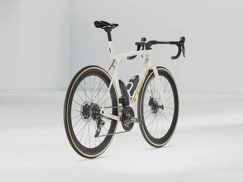 TREK Madone SLR 7 AXS Gen 8 Road Bike in Era White-5