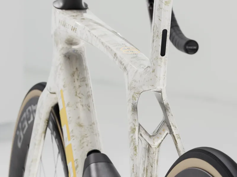TREK Madone SLR 7 AXS Gen 8 Road Bike in Era White-2