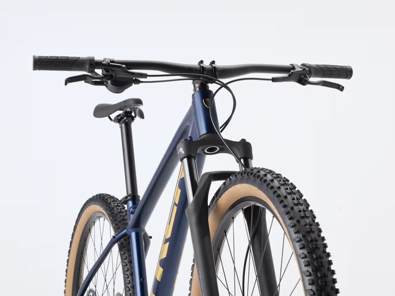 TREK Marlin 5 Gen 3 Hardtail Mountain Bike in Mulsanne Blue-2