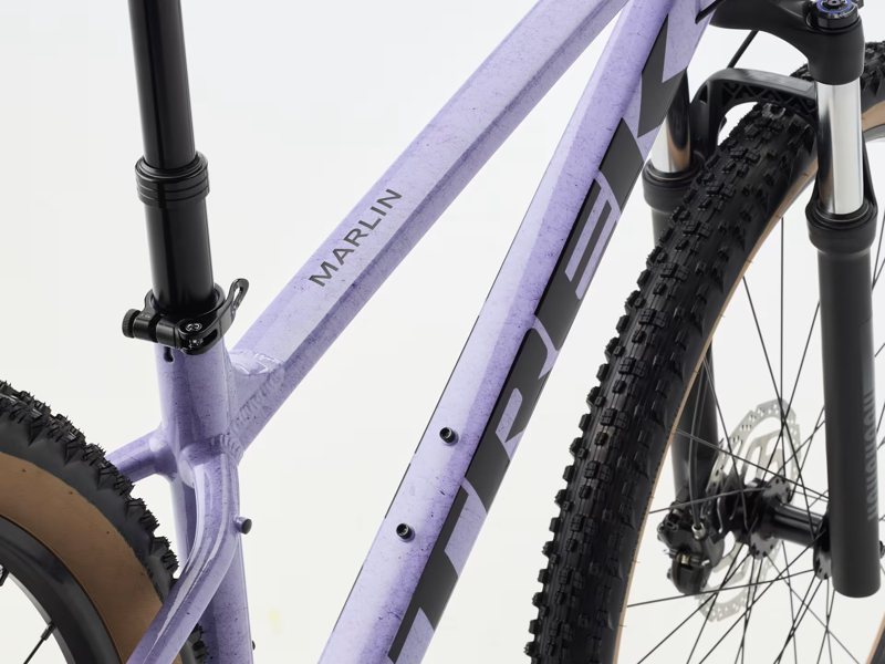 TREK Marlin 6 Gen 3 Hardtail Moutain Bike in Gloss Lavender Haze-3