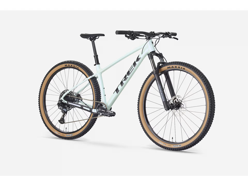 TREK Marlin 7 Gen 3 Hardtail Mountain Bike in Magic Mint-5