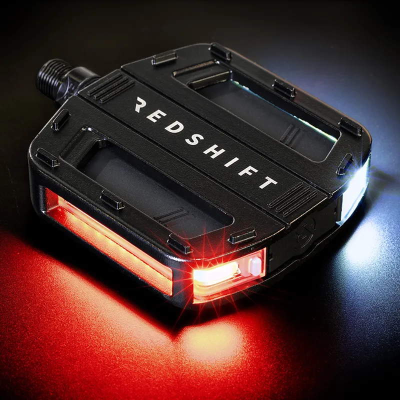 Pédales De Vélo Plates REDSHIFT Arclight Pro – Avec LED Intégrées Rechargeables USB – Auto Allumage, 36h Autonomie – Noir