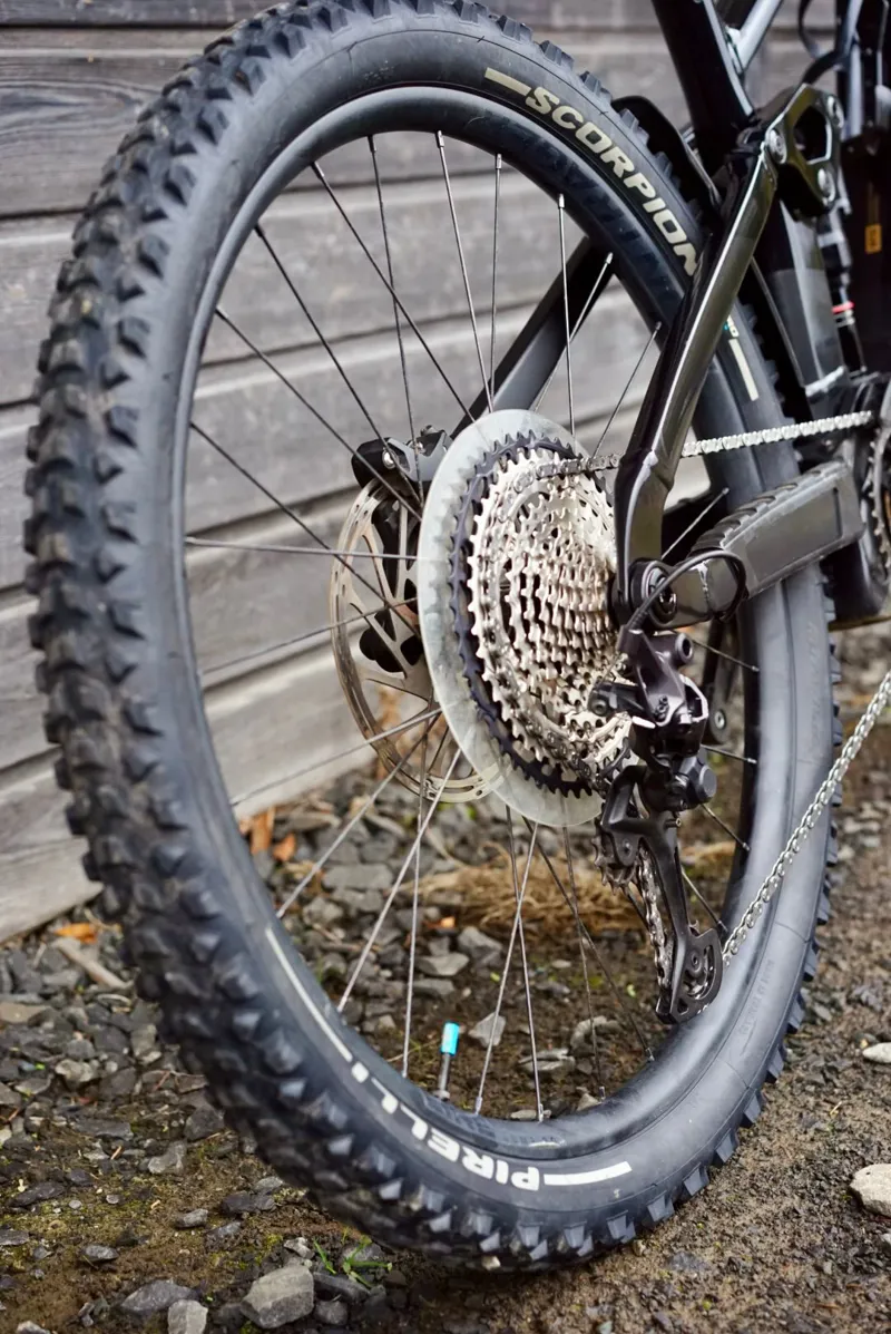 EX HIRE TREK Rail+ 8 Gen 5 800Wh Electric Mountain Bike in Sunburst and Dark Star-2