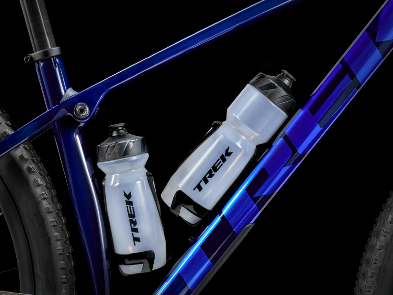 TREK Procaliber 9.7 AXS XC Mountain Bike in Carbon Blue Smoke and Deep Dark Blue-10