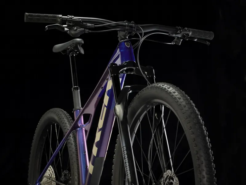 TREK Procaliber 9.5 Gen 3 Hardtail Mountain Bike in Purple Flip and Hex Blue-2