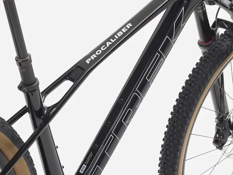 TREK Procaliber 9.7 Gen 3 Mountain Bike in Dark Star-3