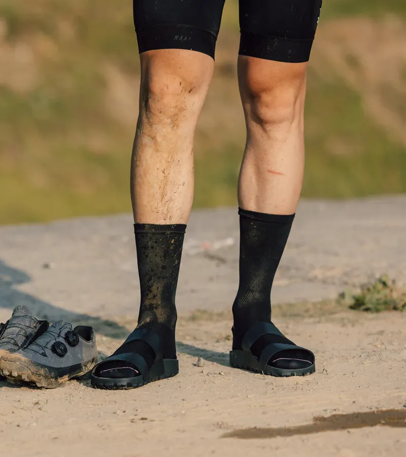 Quoc Lala Slide in Black-5