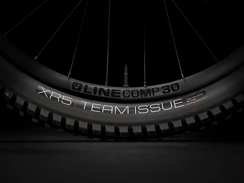 TREK Rail 7 Gen 3 625Wh Full Suspension Electric Mountain Bike in Dark Prismatic-1